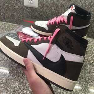 Travis Scott Jordan 1, SHOE OF THE YEAR